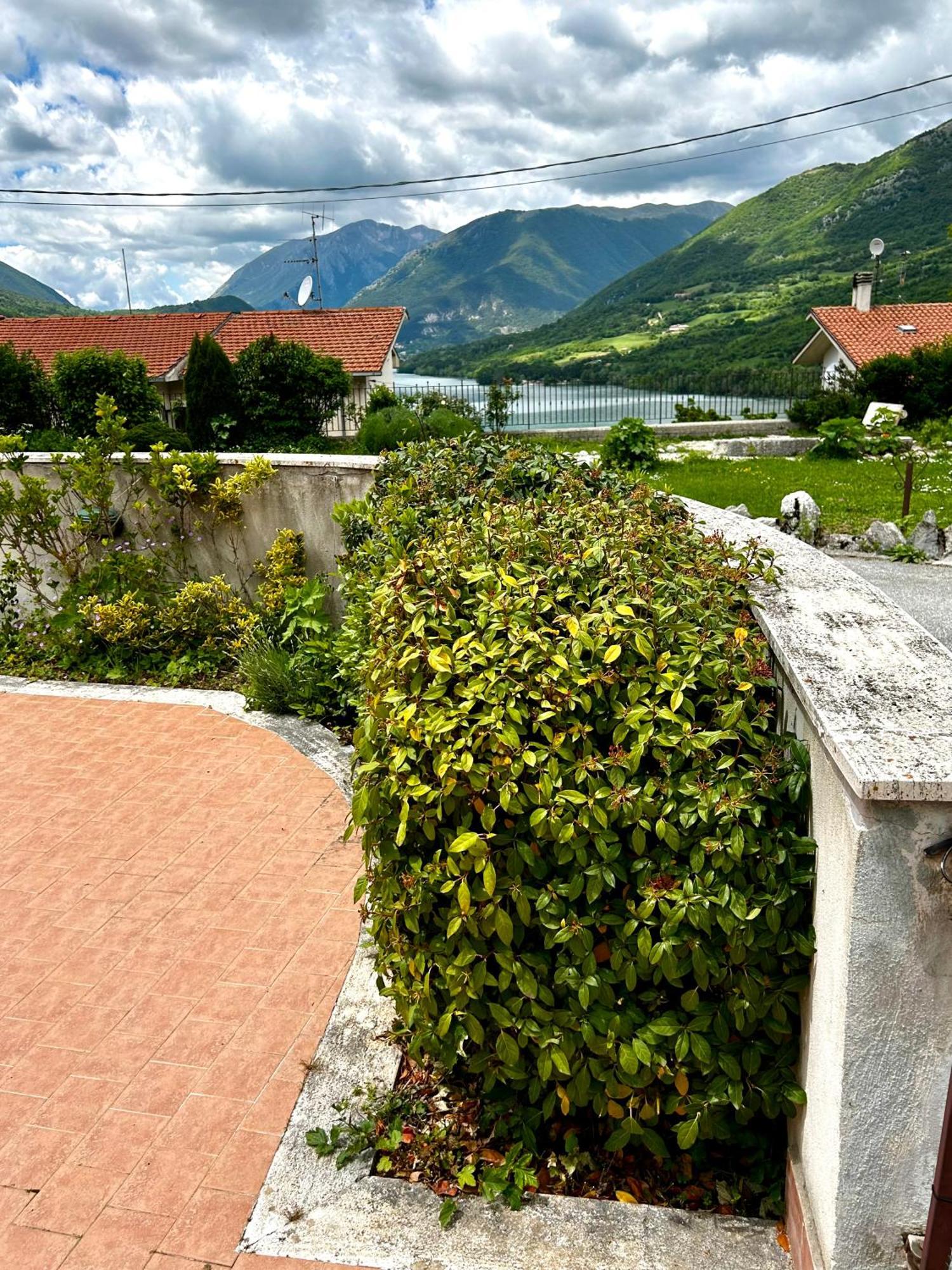 Apartmán 4Flats In Orto Di Venanzio Barrea Pokoj fotografie