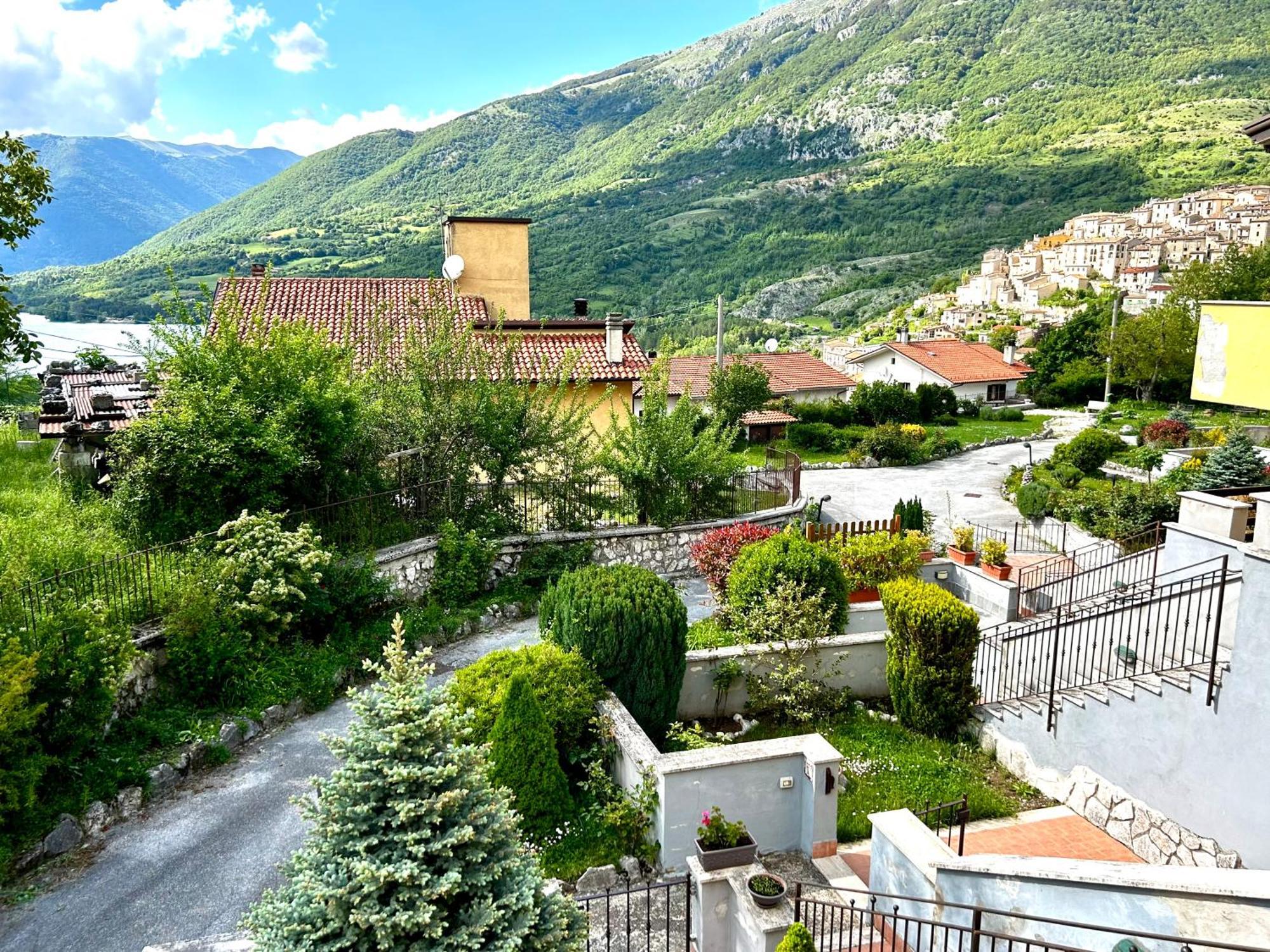 Apartmán 4Flats In Orto Di Venanzio Barrea Pokoj fotografie